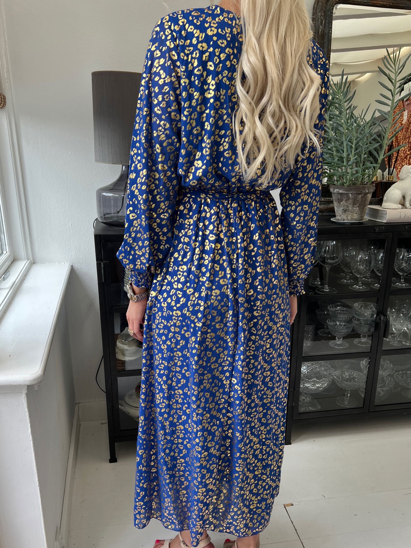 Melisse - Klänning med leopardtryck och resår under bysten